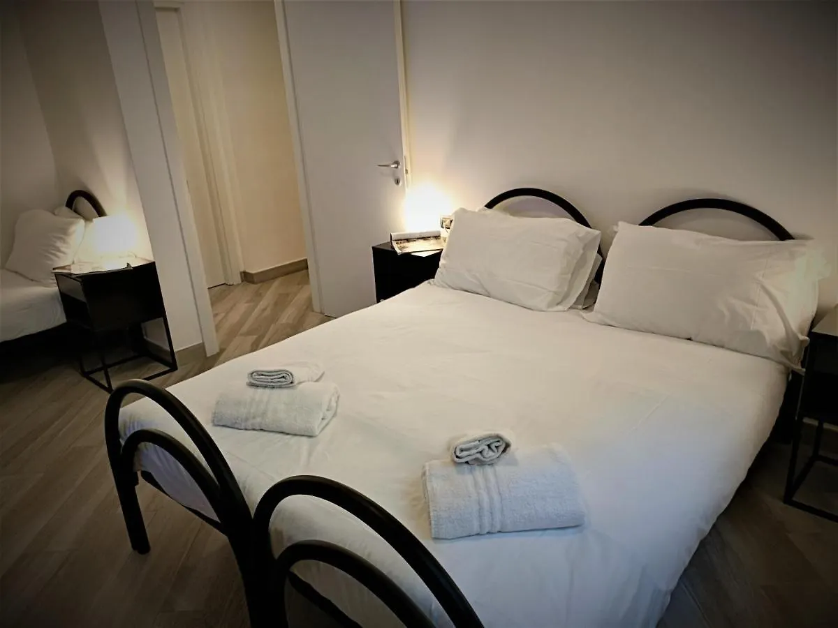 Paleari 41 Deluxe - A 15 Min Di Auto Da Fiera Milano Apartment Pogliano Milanese Italy
